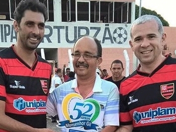 Athirson Flamengo Piauí Placa Futebol Divulgação Athirson Flamengo Piauí Placa Futebol Divulgação