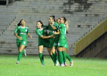 Tiradentes perde na estreia do Brasileiro Feminino 2016
