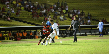 Fla-PI domina, mas perde para o Sampaio Corrêa na estreia na Copa do Nordeste