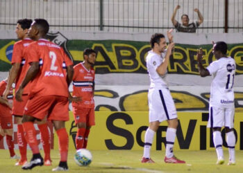 River sofre goleada de 4 a 0 para o ABC e segue na lanterna