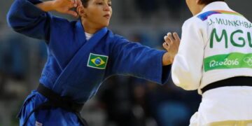 Pensando em Tóquio 2020, Sarah Menezes confirma mudança de peso e vai lutar na categoria até 52kg