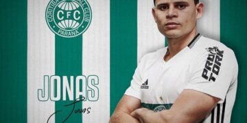 Após temporada no Dinamo Zagreb, da Croácia, piauiense Jonas é anunciado como novo reforço do Coritiba