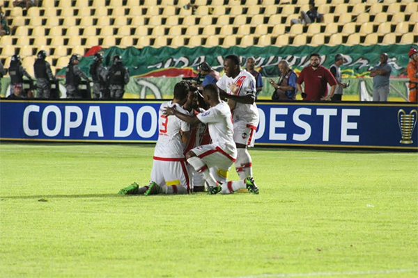 River vence o Sampaio Corrêa e se isola na liderança na Copa do Nordeste