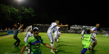 Em final polêmica, Parnahyba vence o Altos de virada e é campeão do primeiro turno do Piauiense