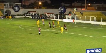 4 de Julho empata com Parnahyba e segue líder; e Flamengo-PI vence Picos na estreia de Lancuna